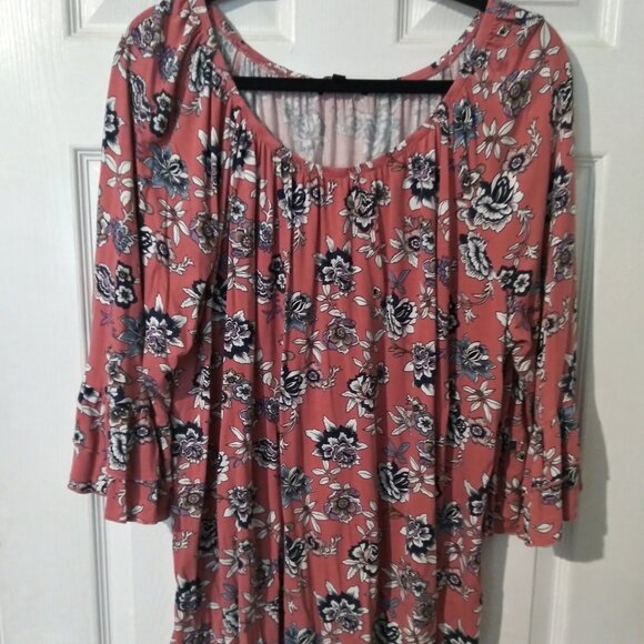 Womens blouse - Picture 1 of 5